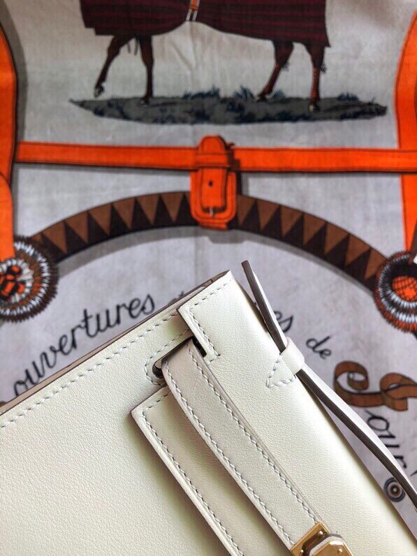 에르메스 미니 켈리백22 나타 화이트 금장 스위프트